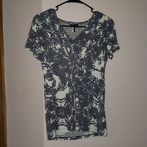 Daisy Fuentes Blouse 🌼 M 🌼 Gray & Cream